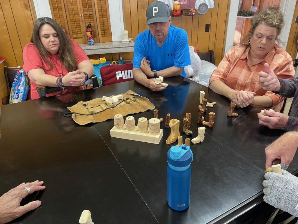 WoodCarving Group – 12